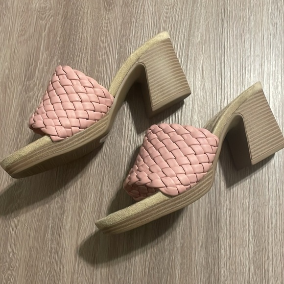 Pierre Dumas Women’s Morgen Sandal Heels Size 11 Pink Thick Heel Quilted Strap - Picture 12 of 13
